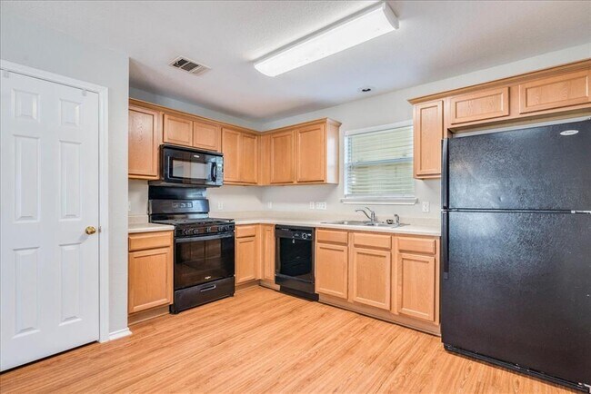 Building Photo - 1507 Davis Mountain Loop