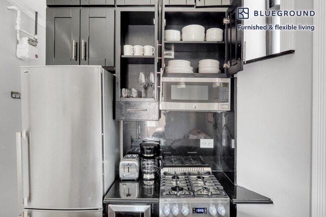 Building Photo - 60 Avenue B