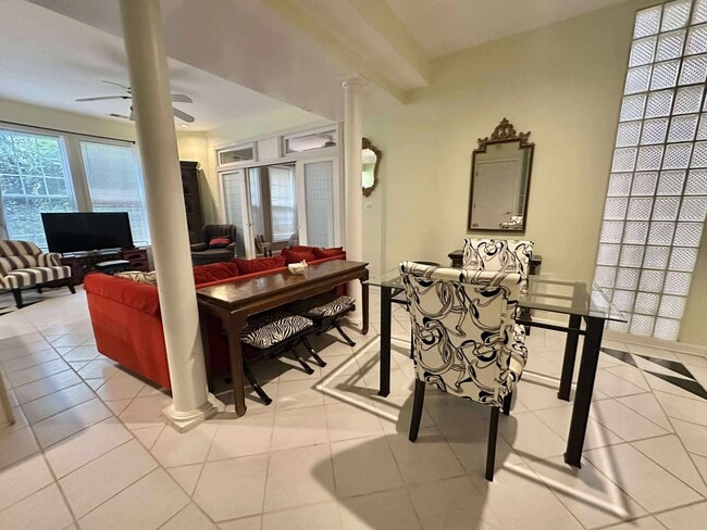 Foto del edificio - 2403 Shreve Hill Rd