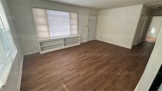 Foto del edificio - $795- 2 bed 1 bath - Single Family Home