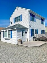 Building Photo - 62A Inlet Dr