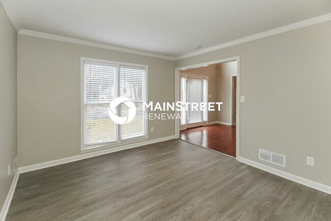 Foto del edificio - 4 Bedroom Pet-Friendly Home in Jonesboro, GA with Main Street Renewal