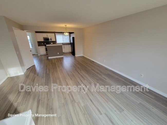 Photo du bâtiment - 5061 Stanton Dr SW