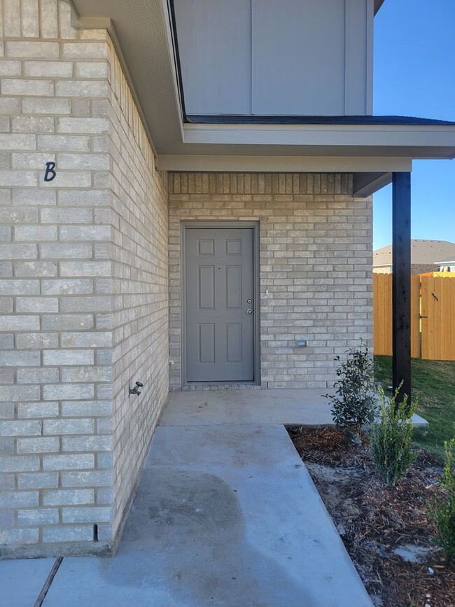 Building Photo - 2329 Zanoletti Ct