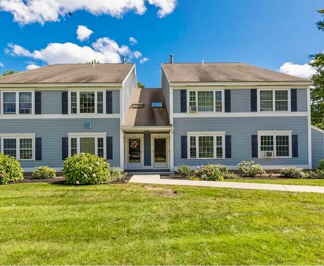 Foto del edificio - 305 Springbrook Cir