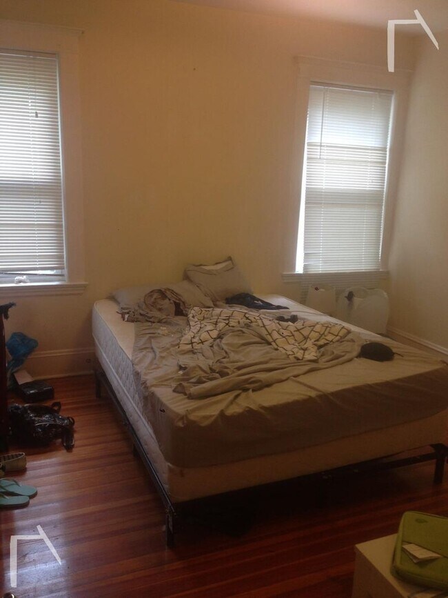 Foto del edificio - Brighton/Cleveland Circle 4 Bed Available ...