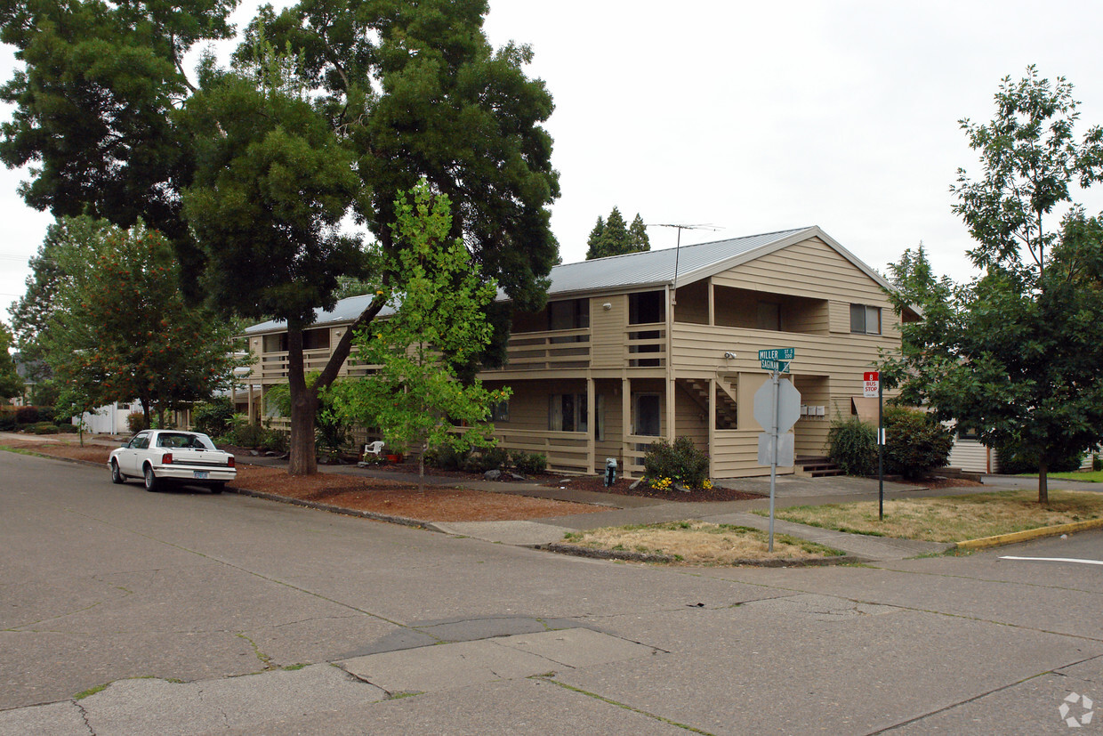 Building Photo - The Arrowhead Apartments