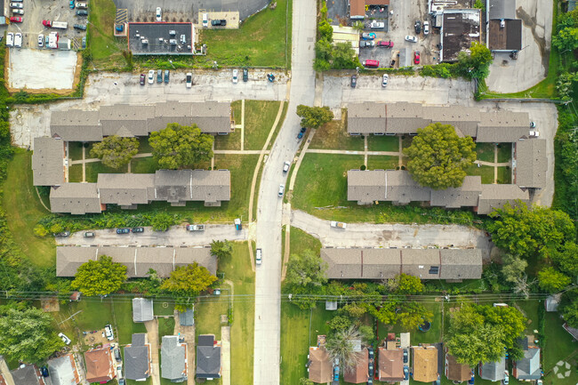 Aerial Photo - Broadway Park Apartments