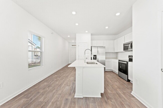 Foto del edificio - 5450 Broad Brg Wy