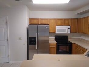 Building Photo - 6142 Olivedale Dr