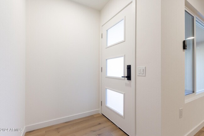 Building Photo - 13043 Wildwood Dr