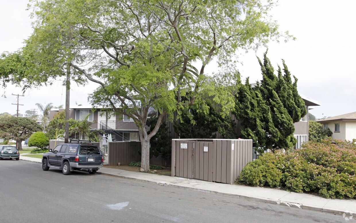 Building Photo - Hill Street Apartments