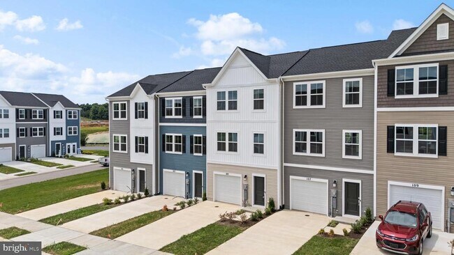 Building Photo - 105 Milburn Dr