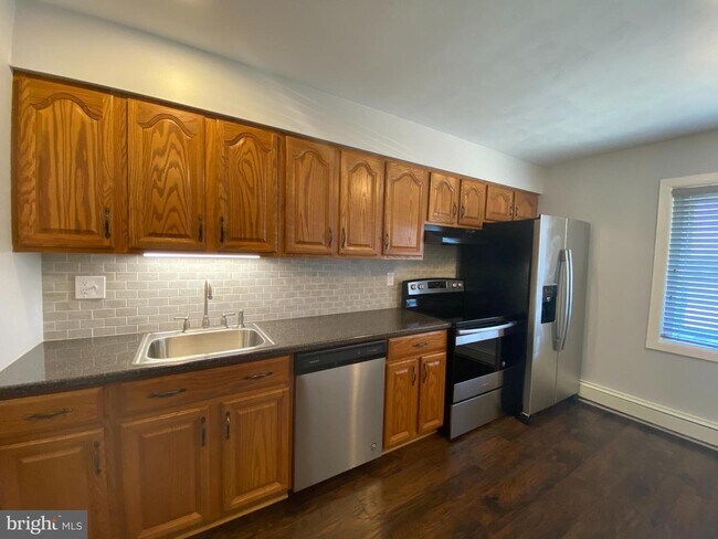 Foto del edificio - 37 Crescent Ln