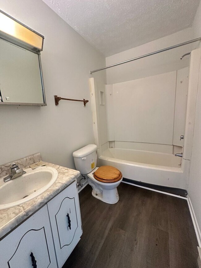 Foto del edificio - Apartment for Rent in Broadway