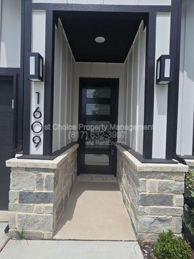 Foto del edificio - 1609 Sharon St