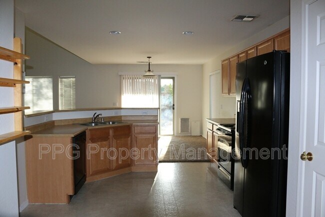 Foto del edificio - 11292 N 161st Dr