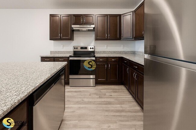 Foto del edificio - 24 Raintree Pl