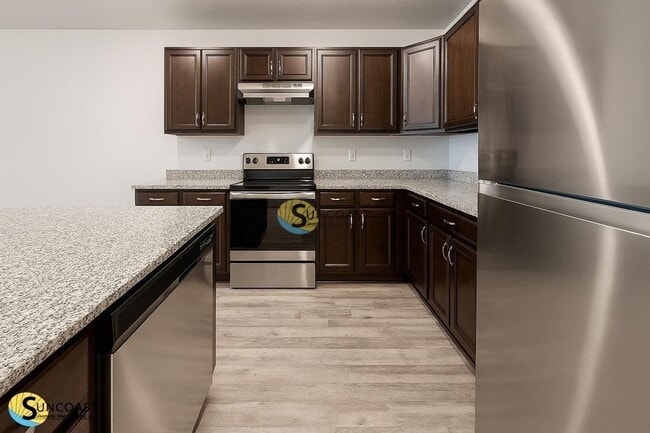 Building Photo - 24 Raintree Pl