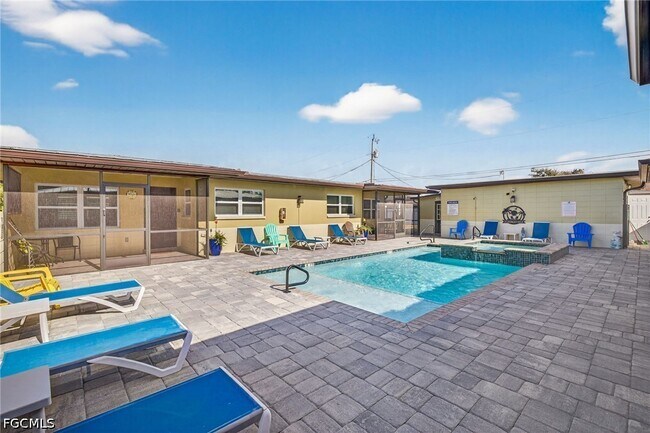 Foto del edificio - 4831 Tudor Dr