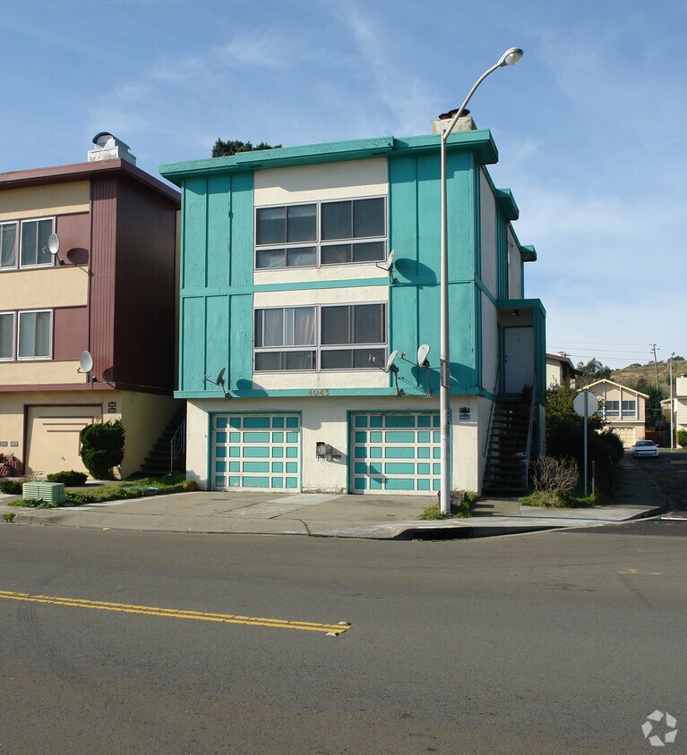 Primary Photo - 4043-A Callan Blvd