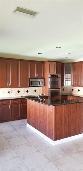 Building Photo - 608 Stanton Dr