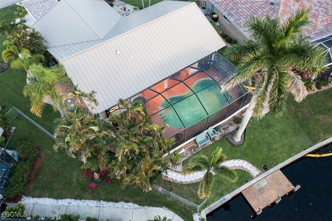 Foto del edificio - 915 Don Juan Ct
