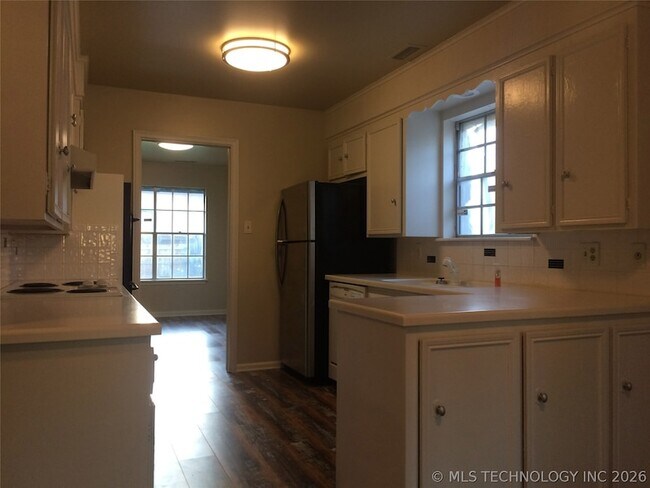 Foto del edificio - 4912 S Knoxville Pl