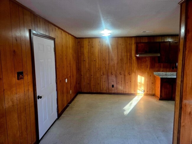 Foto del edificio - 187 Land Ave