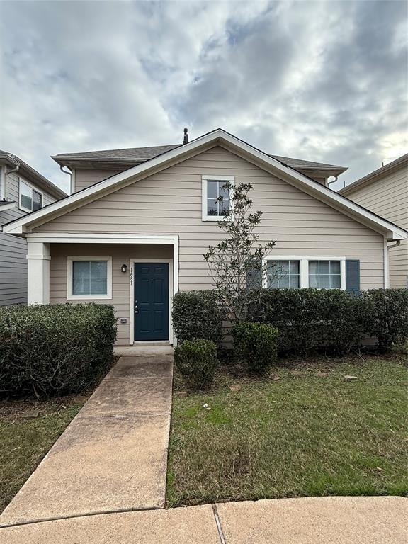 Foto principal - 1681 Nichole Woods Dr