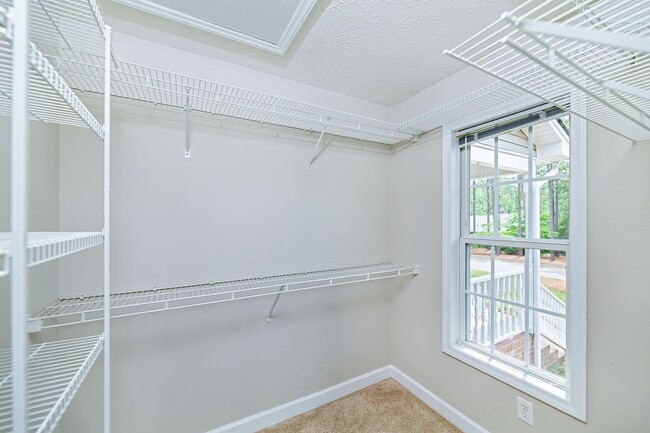 Foto del edificio - 10 Hampshire Ln