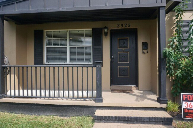 Foto del edificio - 3/2 Home in San Jose Estates