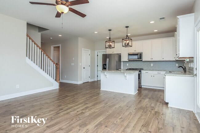 Foto del edificio - 520 Holden Forest Dr