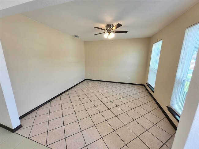 Photo - 4672 Heatherbrook Lane Unit House
