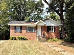 Building Photo - 700 Lilac Ave