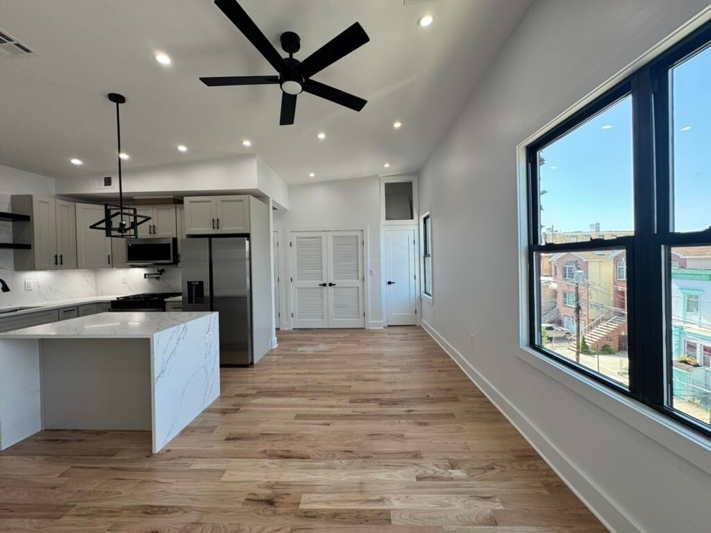 Foto principal - 170 Griffith St