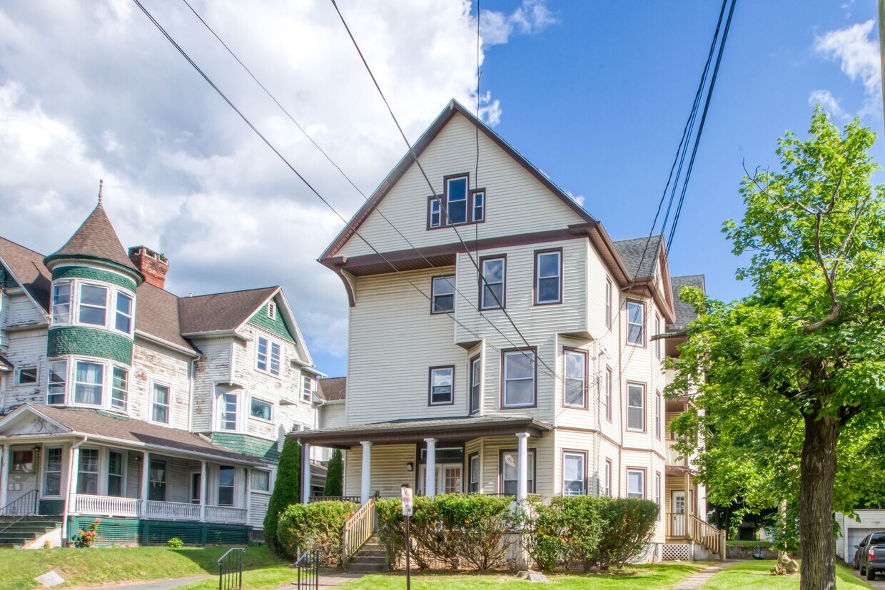 Foto principal - 325 Chestnut St