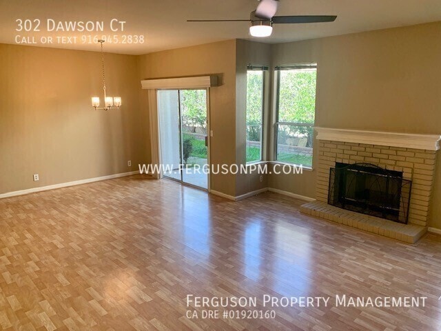 Building Photo - 302 Dawson Ct