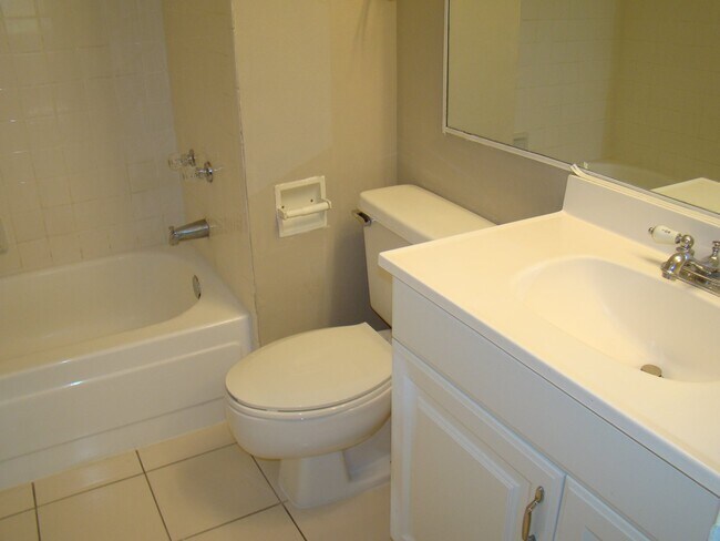 Foto del edificio - Move-In Special: 1 Month Rent-FREE!