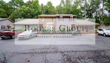 Building Photo - 1306 Oakridge Ave