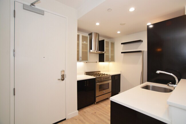 Foto del edificio - 480 14th St