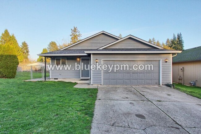 Foto del edificio - 3 Bed, 2 Bath Home in a Culdesac Near St. James Road and NE 54th Street