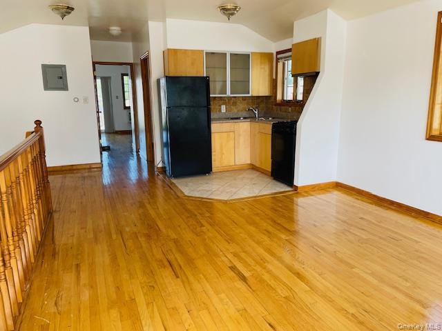 Building Photo - 151-39-151-18 18th Ave