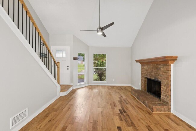 Foto del edificio - 4930 Farmstead Ct NE
