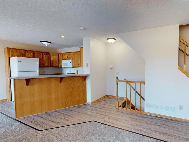 Barra de desayuno en la cocina - French Creek Townhomes