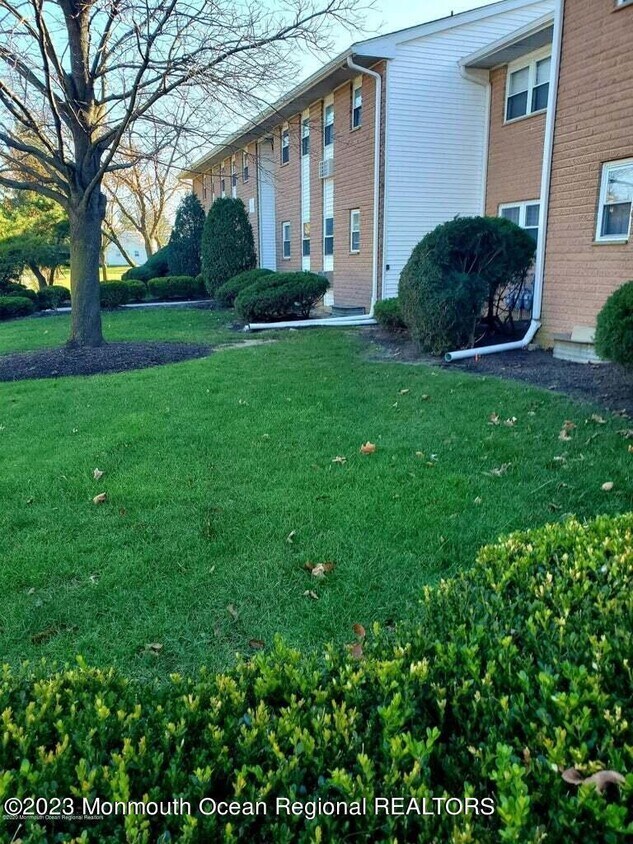 601 Mistletoe Ave Unit 16, Point Pleasant, NJ 08742 Condo for Rent in