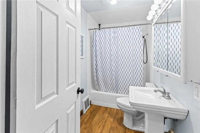Foto del edificio - 335 Wicks Ln