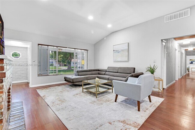 Foto del edificio - 460 NW 88th Terrace