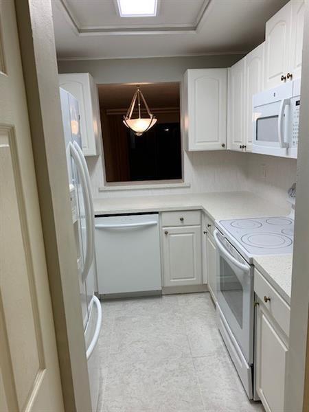 Foto del edificio - 1021 Mockingbird Ln