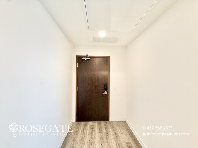 Building Photo - All-Inclusive 2-Bedroom Corner Condo with Balcony & Parking – Kitchener